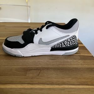 Jordan Legacy 312 Low Kids size 11.